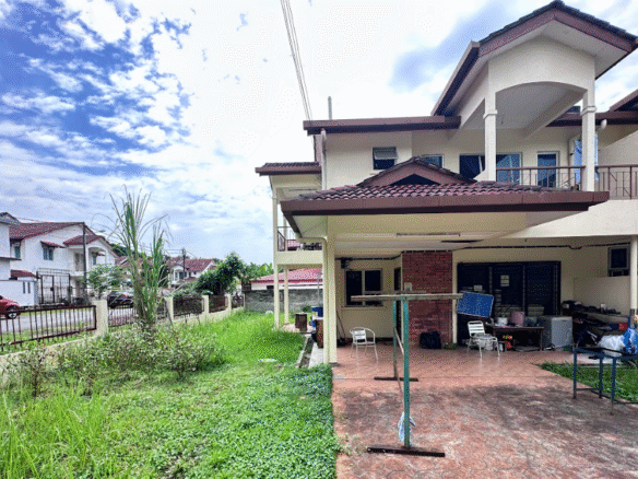 Puchong Utama Corner Terrace House for Sale - Extra Land, Value