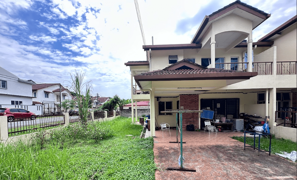 Puchong Utama Corner Terrace House for Sale - Extra Land, Value