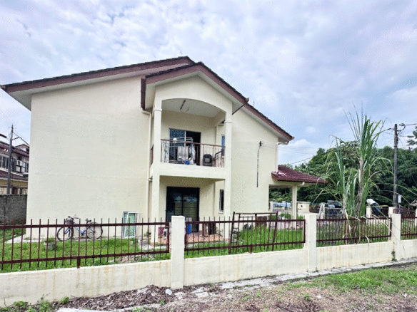 Puchong Utama Corner Terrace House for Sale - Extra Land, Value